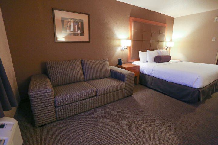 Room 48 of 80