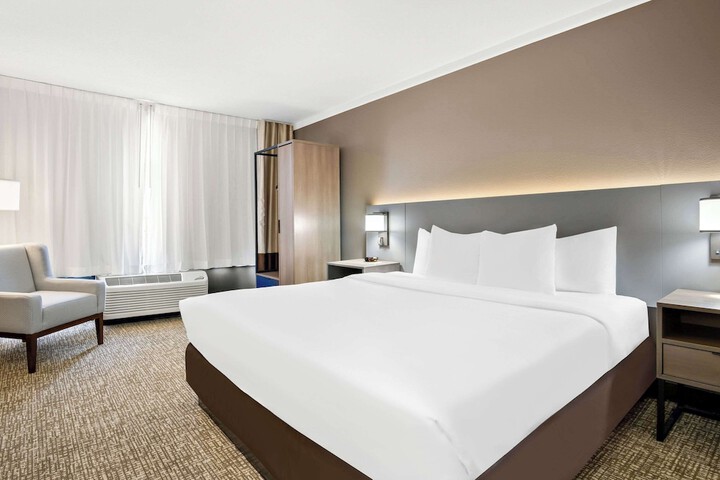 Room 43 of 52
