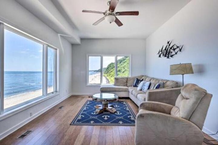 Beachfront Wading River Home with Deck and Grill