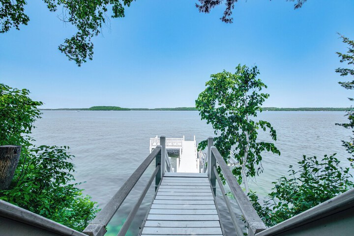 Green Lake Getaway w / Dock: Boating + Swimming!