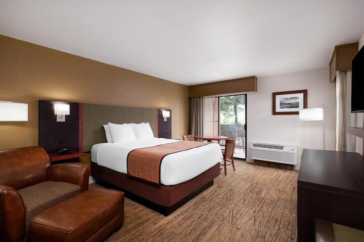 Best Western Discovery Inn