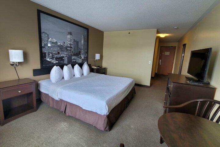 Room 11 of 38