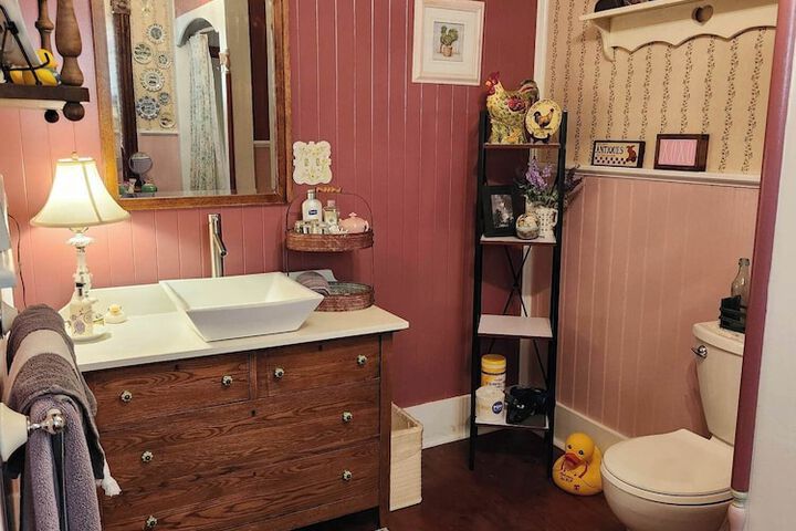 Room 27 of 47