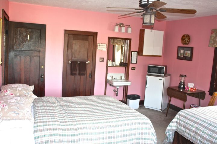 Room 40 of 80