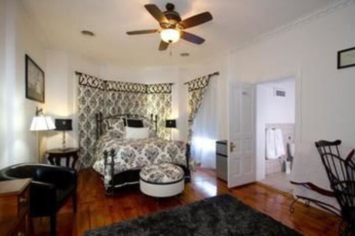 Abigail House Bed & Breakfast