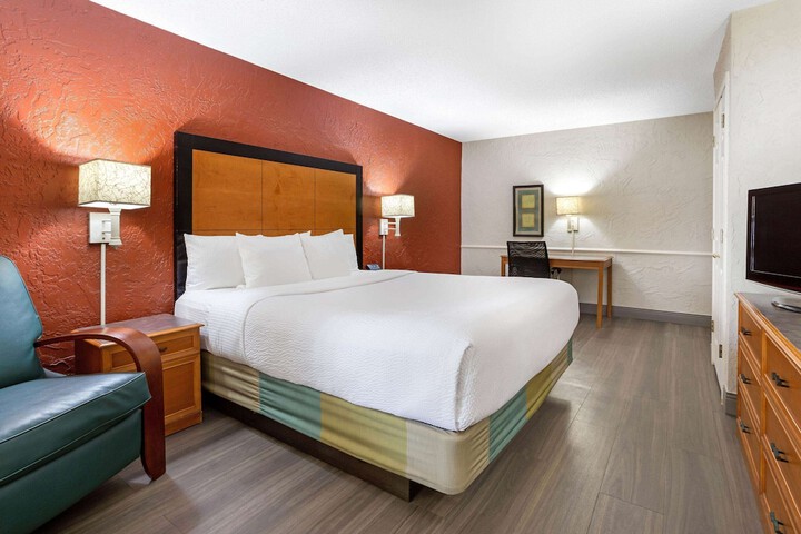 La Quinta Inn Tampa Airport Stadium Westshore