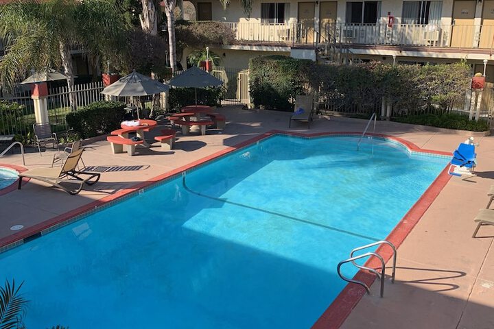 Pool 6 of 40
