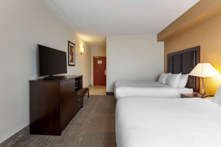 Room 31 of 64