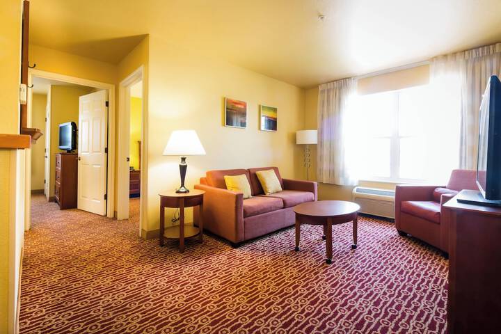 Room 34 of 53