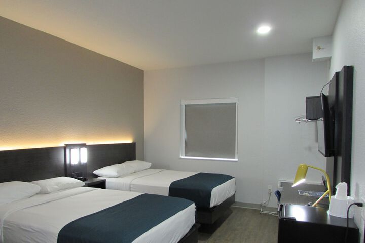 Room 34 of 36