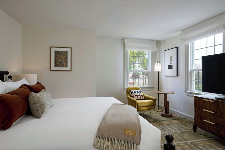 Dearborn Inn Autograph Collection