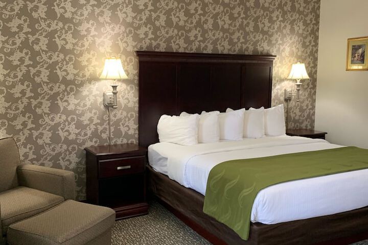 Room 26 of 41