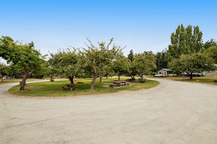 Property Grounds 162 of 189