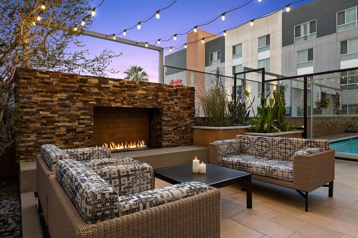 Hampton Inn & Suites Los Angeles - Glendale