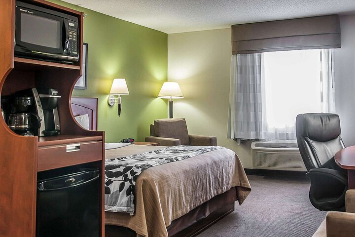 Sleep Inn & Suites Conference Center and Water Park