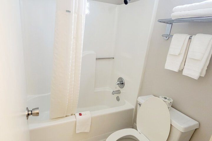Room 15 of 27