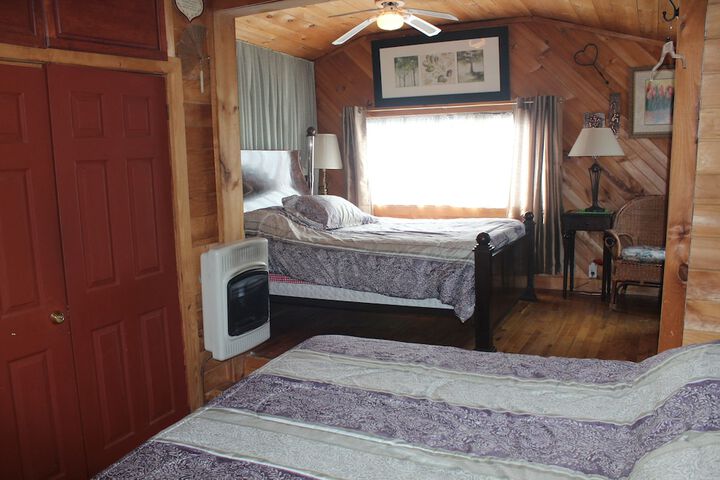 Room 44 of 127