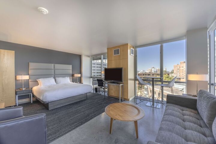 Room 42 of 50