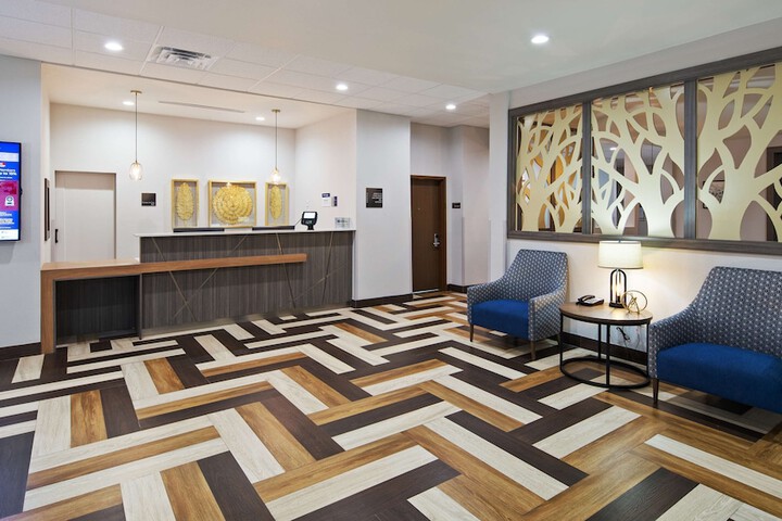 Hotel Interior 6 of 25