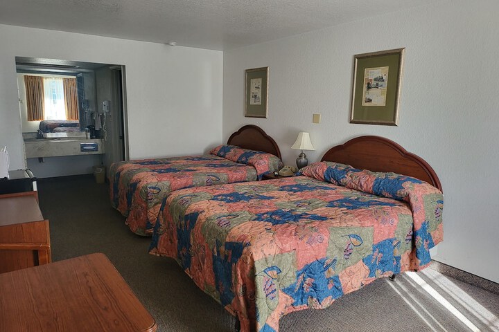 Room 18 of 21