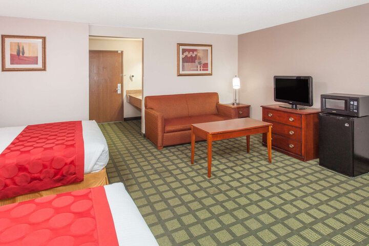Room 13 of 26