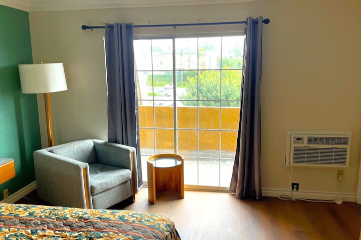 Room 16 of 29