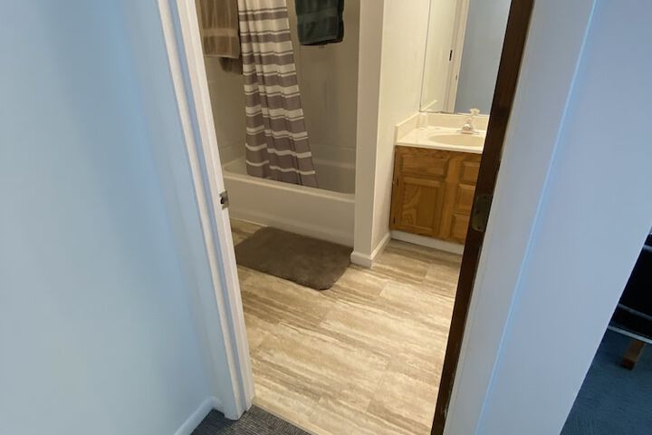 Room 11 of 30