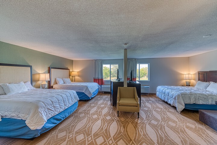 American Inn and Suites Dundee