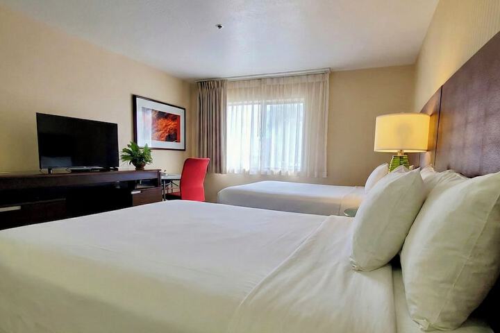 Rogue Regency Inn Medford Airport