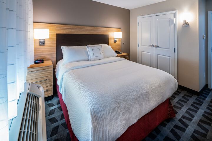 TownePlace Suites by Marriott Milwaukee Oak Creek