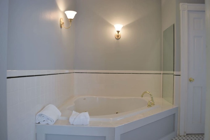 Hotel Interior 13 of 183