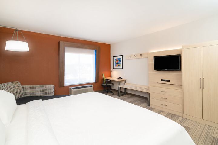 Holiday Inn Express Hotel & Suites Magee by IHG