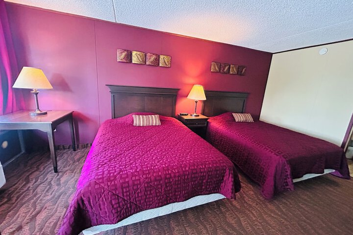 Colonial Mountain Inn Branson MO