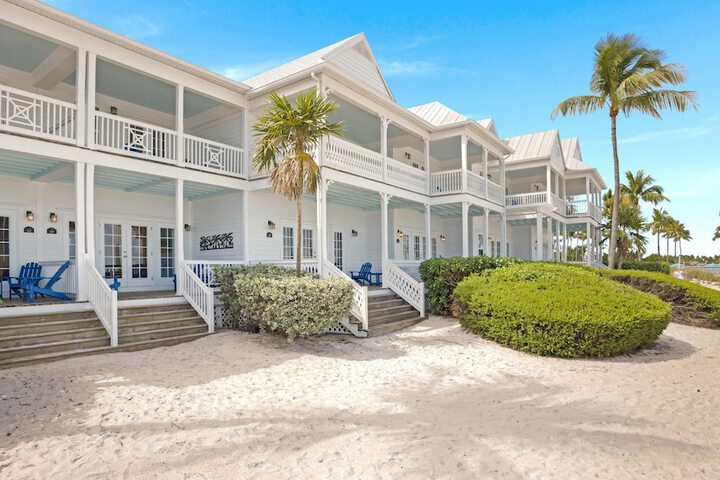 Tranquility Bay Beachfront Hotel and Resort