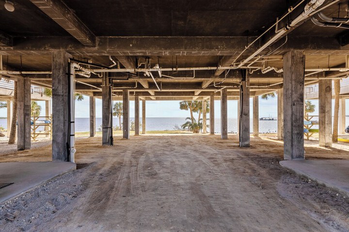 Beach & Pool Access at Condo on Cedar Key!