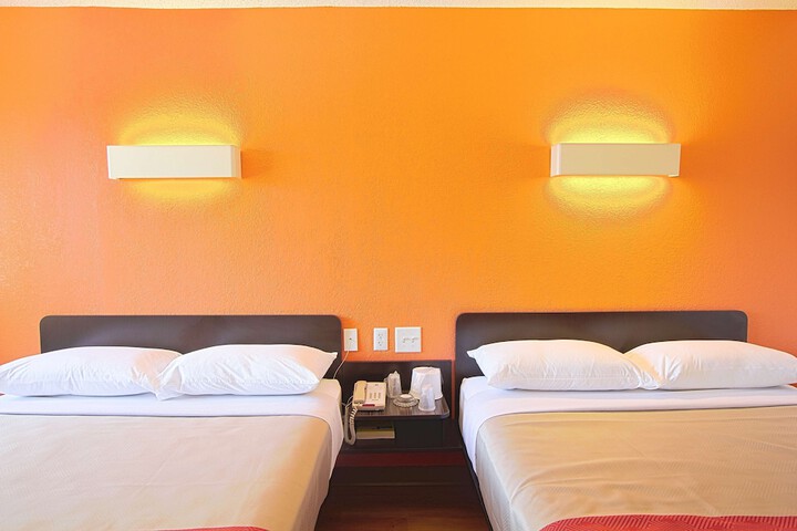 Motel 6 East Brunswick NJ