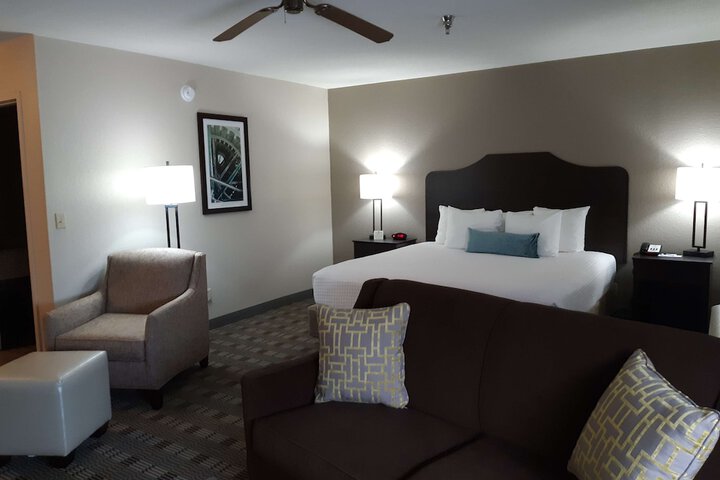 Room 13 of 15