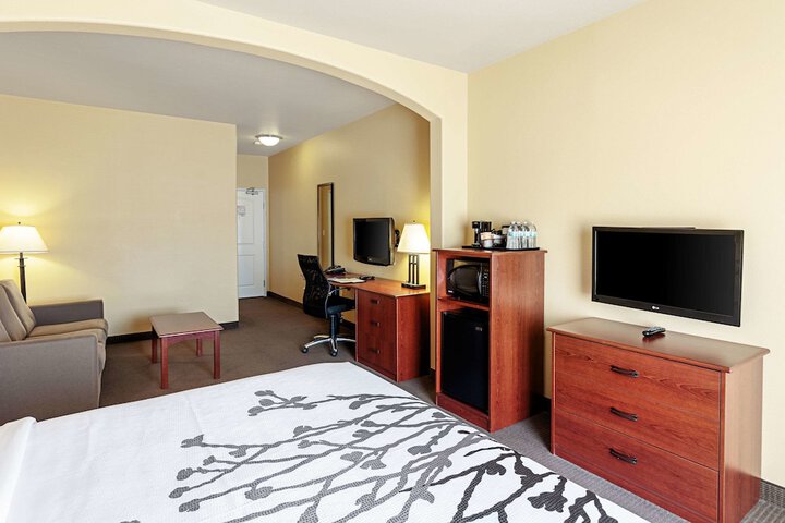 Room 21 of 42