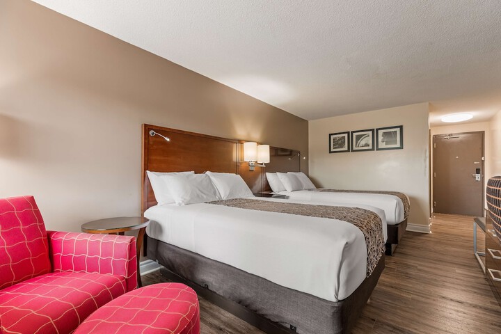 Room 21 of 28