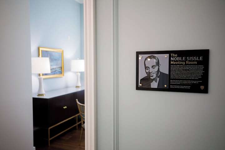 Hotel Carmichael Autograph Collection
