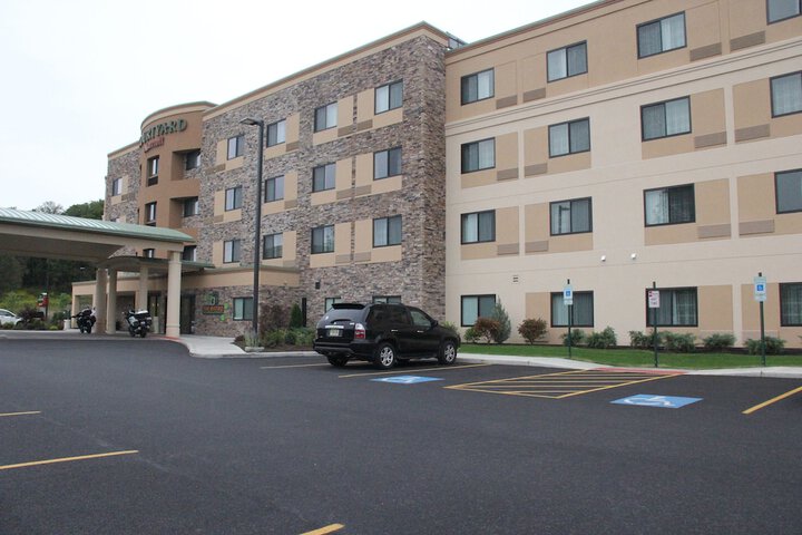 Courtyard Oneonta