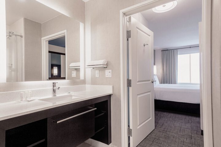 Room 49 of 77