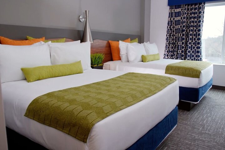 The Kartrite Resort & Indoor Waterpark