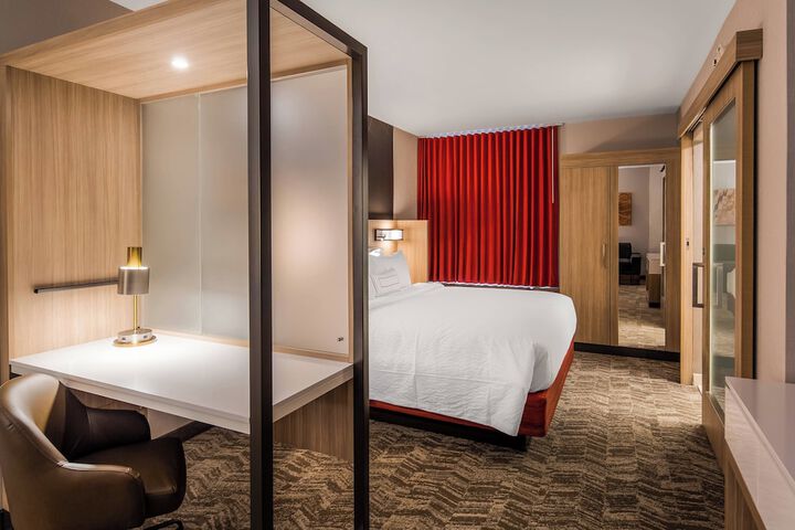 Room 16 of 21