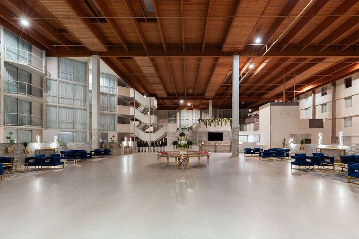 Hotel Interior 10 of 40