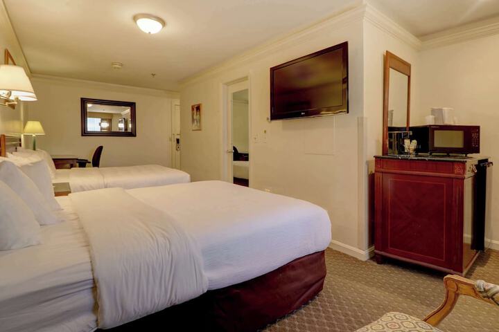 Room 78 of 142