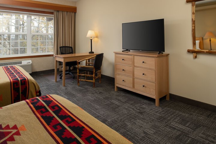 Heathman Lodge