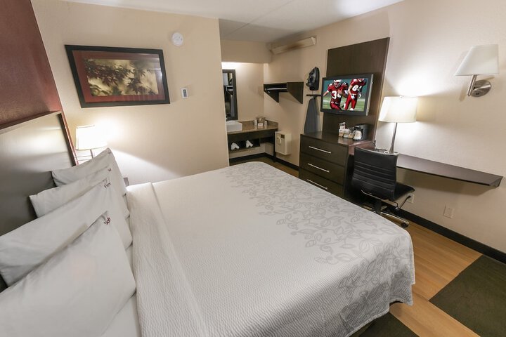 Room 15 of 37