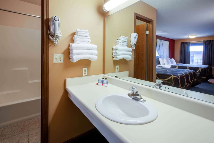Room 21 of 30