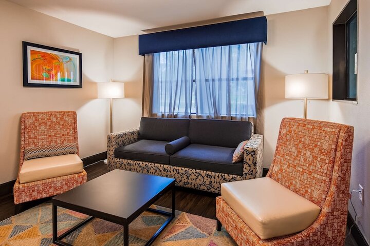 Hotel Interior 4 of 13